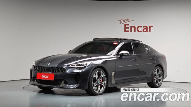 Kia Stinger 2019 — photo 1