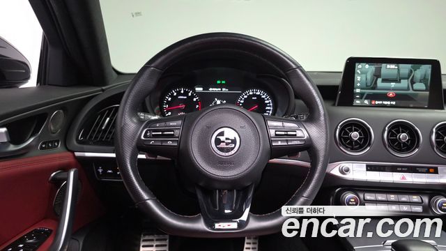 Kia Stinger 2019 — photo 13