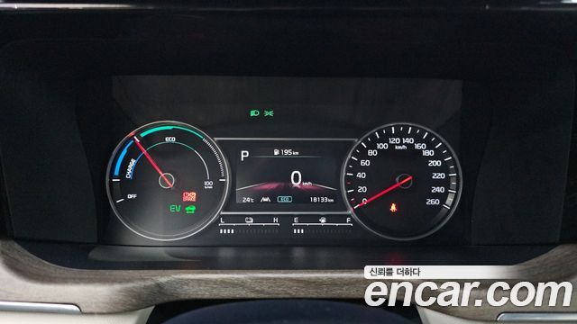 Kia Sorento 2023 — photo 11