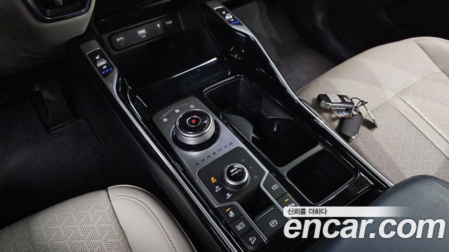 Kia Sorento 2023 — photo 12