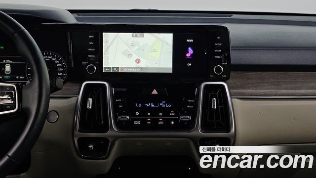 Kia Sorento 2023 — photo 20