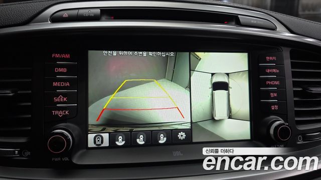 Kia Sorento 2017 — photo 15