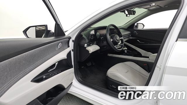 Hyundai AVANTE 2021 — photo 13