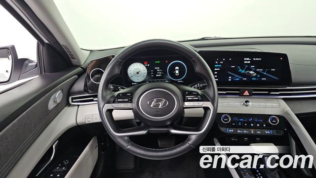 Hyundai AVANTE 2021 — photo 19