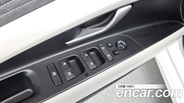 Hyundai AVANTE 2021 — photo 23