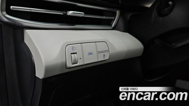 Hyundai AVANTE 2021 — photo 24