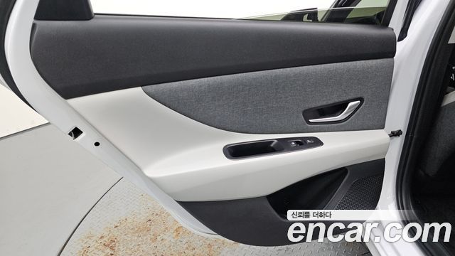 Hyundai AVANTE 2021 — photo 15