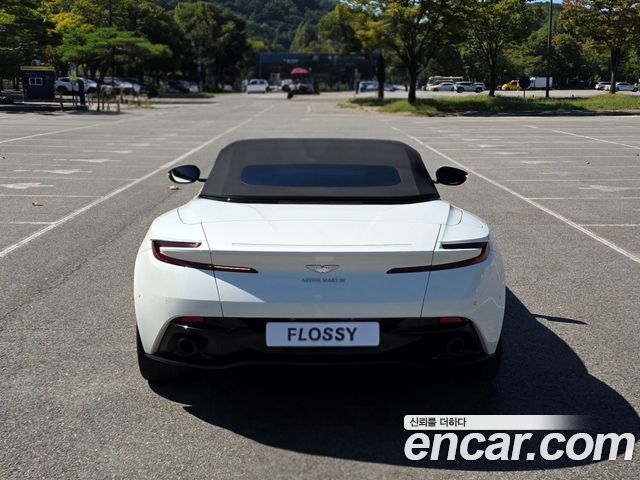 Aston Martin DB11 2019 — photo 4