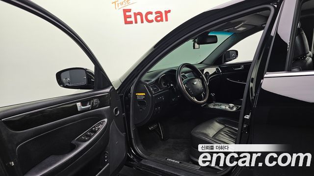 Hyundai Genesis 2013 — photo 10