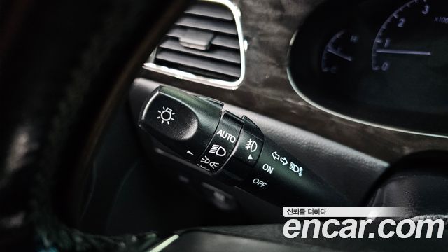 Hyundai Genesis 2013 — photo 15