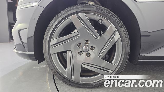 Genesis G90 2025 — photo 5