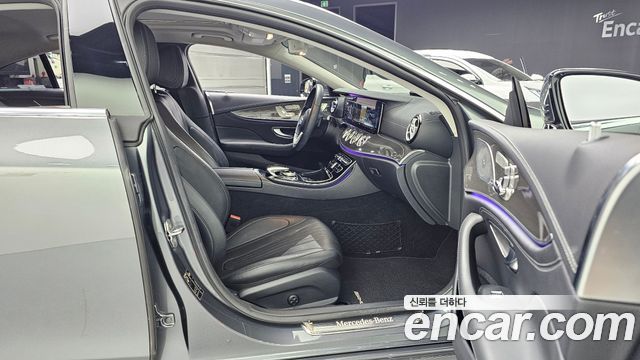 Mercedes-Benz CLS-Class 2019 — photo 11