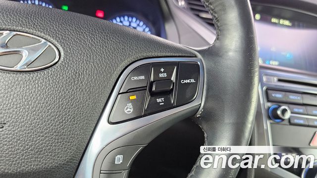 Hyundai Grandeur 2016 — photo 16