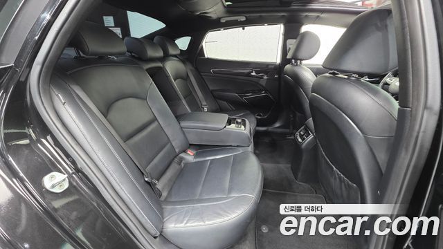 Kia K7 2017 — photo 20