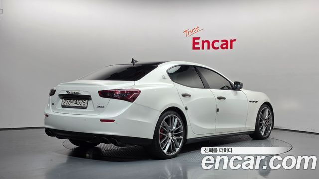 Maserati Ghibli 2017 — photo 2