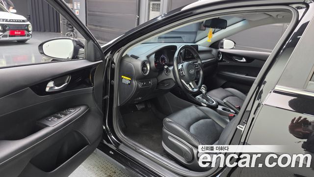 Kia K3 2019 — photo 10