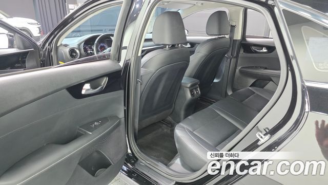 Kia K3 2019 — photo 11
