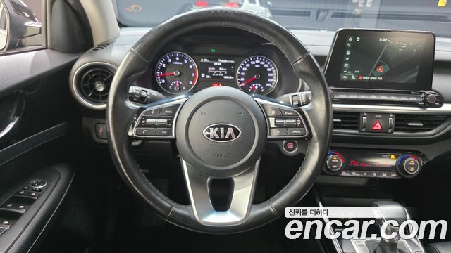 Kia K3 2019 — photo 12