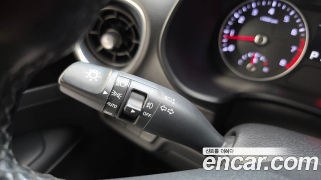 Kia K3 2019 — photo 15