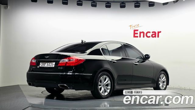 Hyundai Genesis 2012 — photo 2