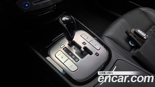 Hyundai Genesis 2012 — photo 9