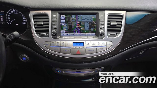 Hyundai Genesis 2012 — photo 15