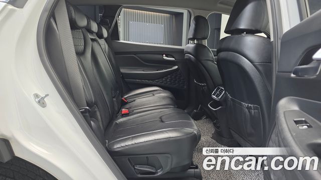 Hyundai Santafe 2019 — photo 17