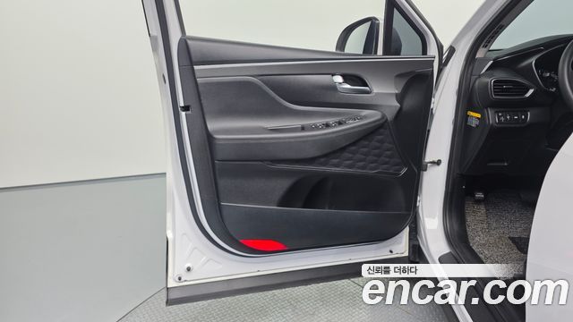 Hyundai Santafe 2019 — photo 14
