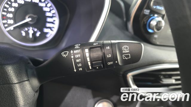 Hyundai Santafe 2019 — photo 30