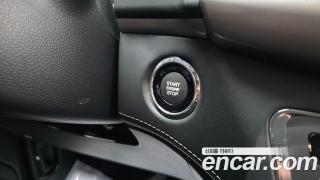 KG Mobility Rexton 2019 — photo 27