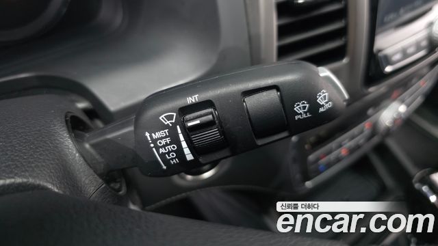 KG Mobility Rexton 2019 — photo 28