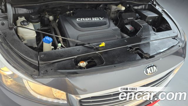 Kia Canival 2016 — photo 6