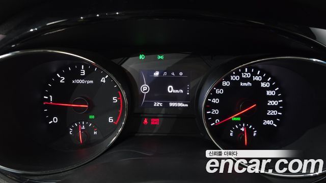 Kia Canival 2016 — photo 11