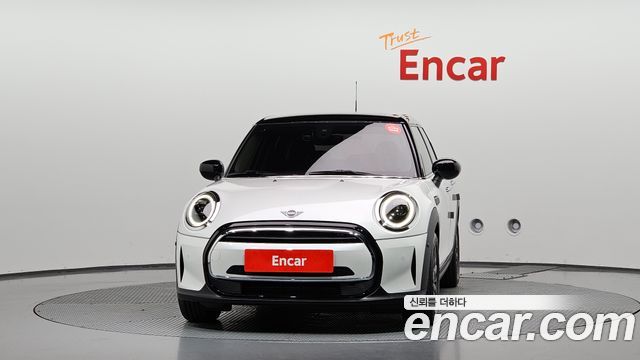 Mini Cooper 2024 — photo 3