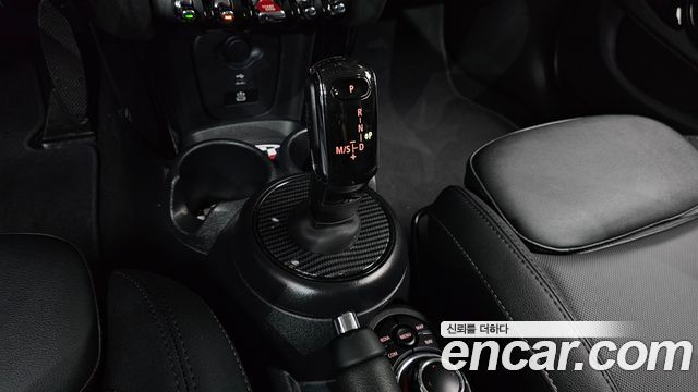 Mini Cooper 2024 — photo 12