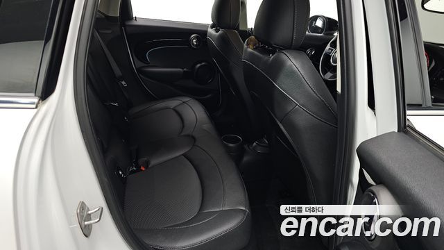 Mini Cooper 2024 — photo 18