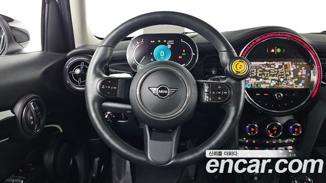 Mini Cooper 2024 — photo 19