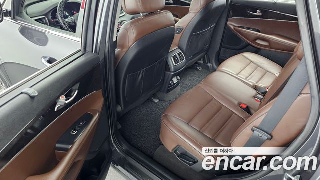 Kia Sorento 2016 — photo 11