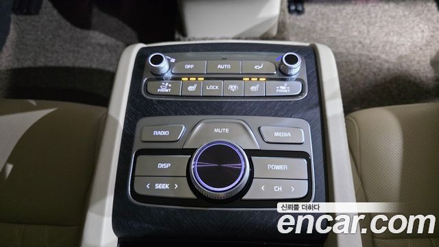 Kia K9 2022 — photo 24