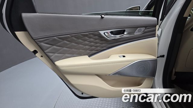 Kia K9 2022 — photo 15
