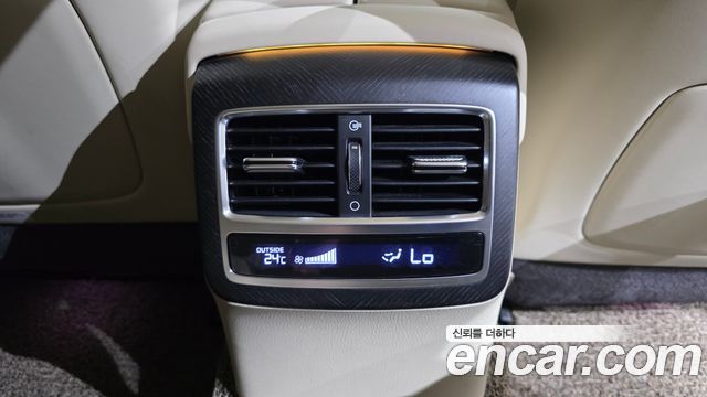 Kia K9 2022 — photo 30