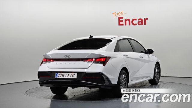 Hyundai AVANTE 2026 — photo 2