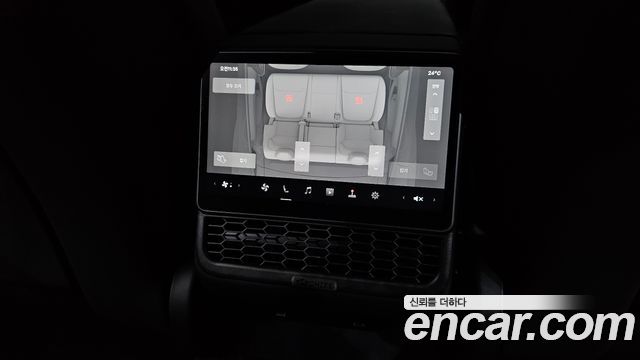 Tesla Model Y 2026 — photo 28