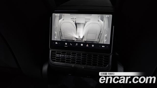 Tesla Model Y 2026 — photo 29