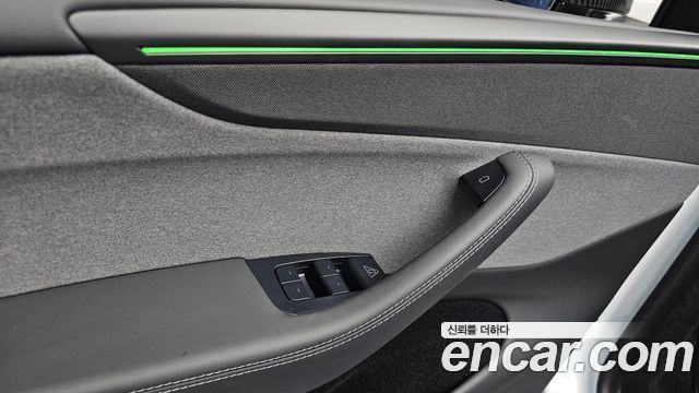 Tesla Model Y 2026 — photo 34