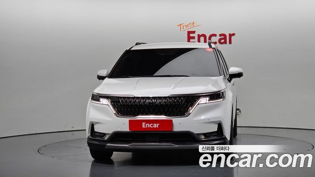Kia Canival 2023 — photo 3
