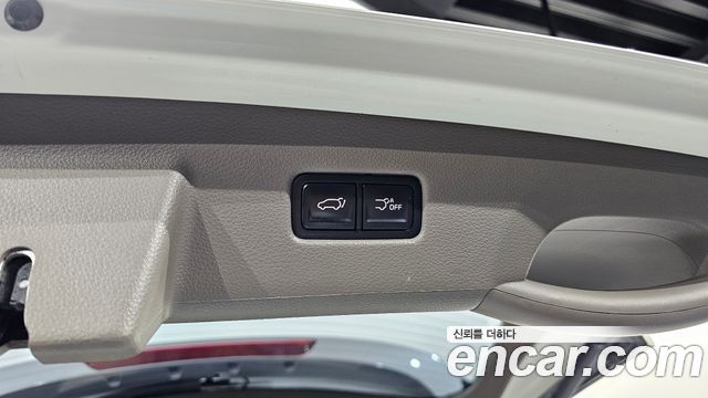 Kia Canival 2023 — photo 20