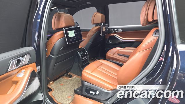 BMW X7 2022 — photo 18