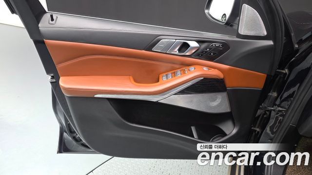 BMW X7 2022 — photo 14