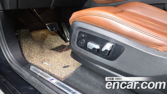 BMW X7 2022 — photo 33